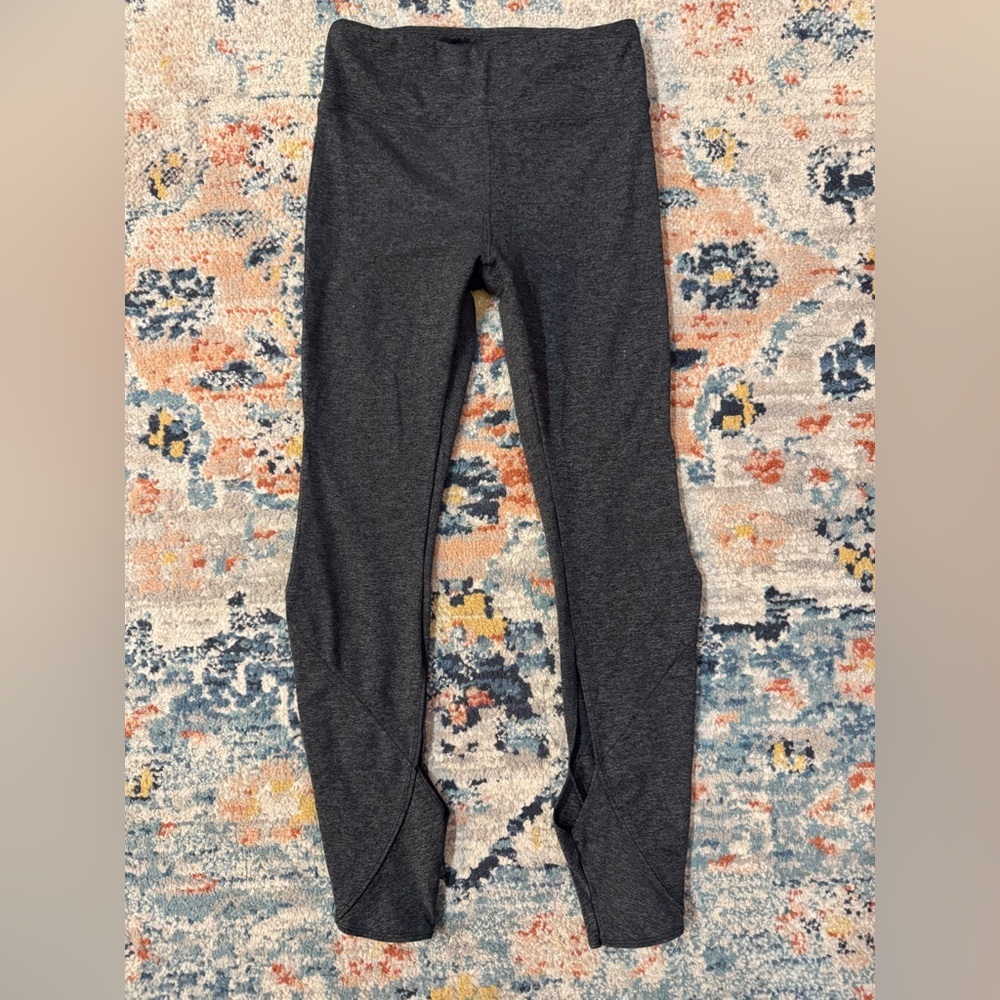 Free People Movement Halo Cutout Leggings
Size XS